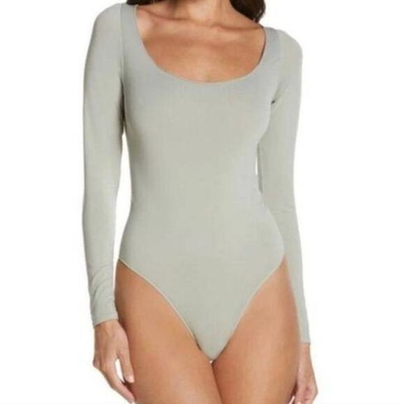 Skims✨Long Sleeve Body Suit Size Small Medium in Color Mineral - Picture 1 of 6
